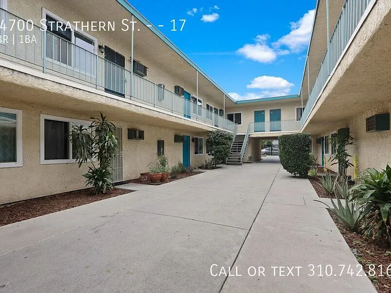 14700 Strathern St #17 — Photo 12
