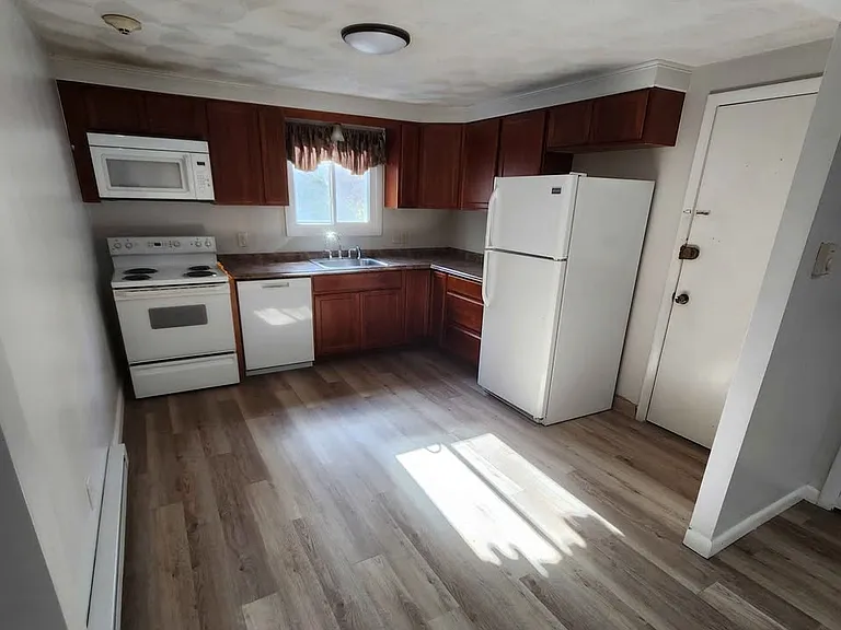 60 Bethel St #B2 — Photo 5