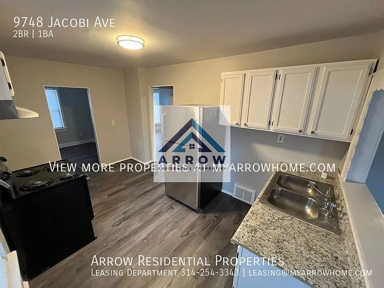 9748 Jacobi Ave — Photo 1