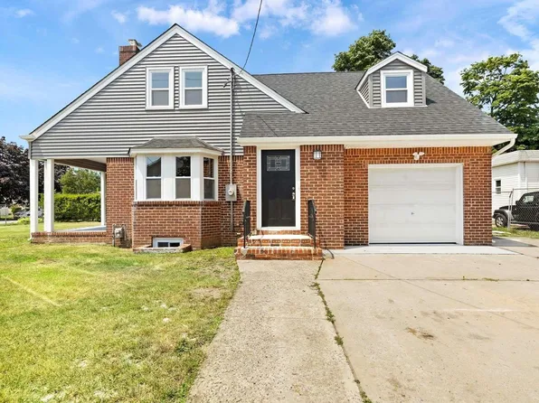 53 Lincoln Road, Hempstead, NY 11550