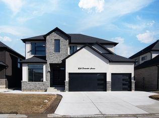 1534 Clearwater Ave, Windsor, ON N8P0E9