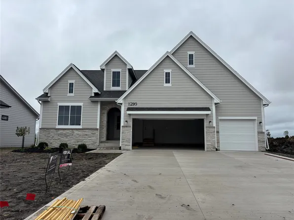 1216 SW 18th Ct, Grimes, IA 50111