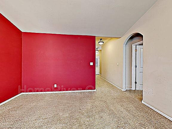 4th image of 10907 N 117th East Pl