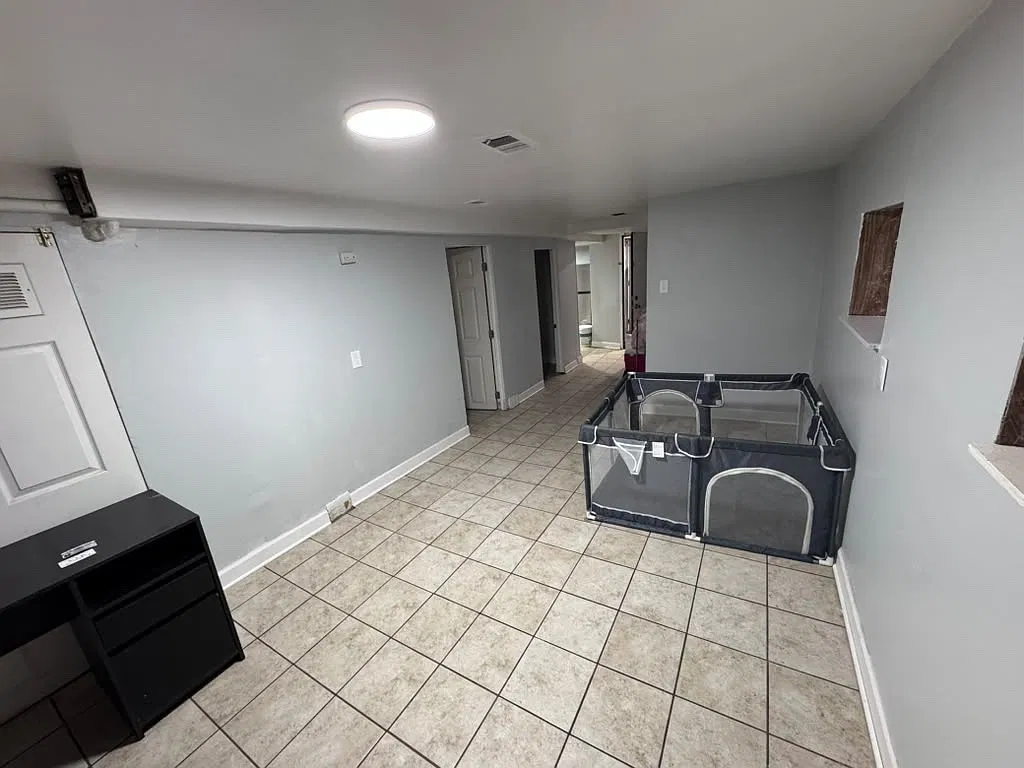 2 bed, 650 sqft, $1,450 — Photo 3