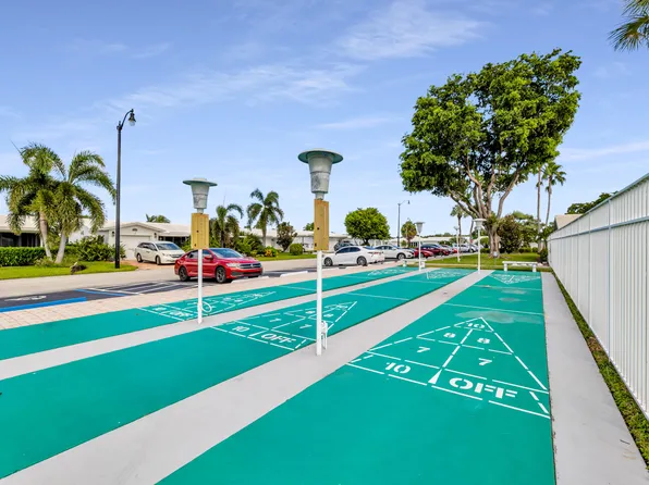 2551 W Golf Boulevard #209, Pompano Beach, FL 33064