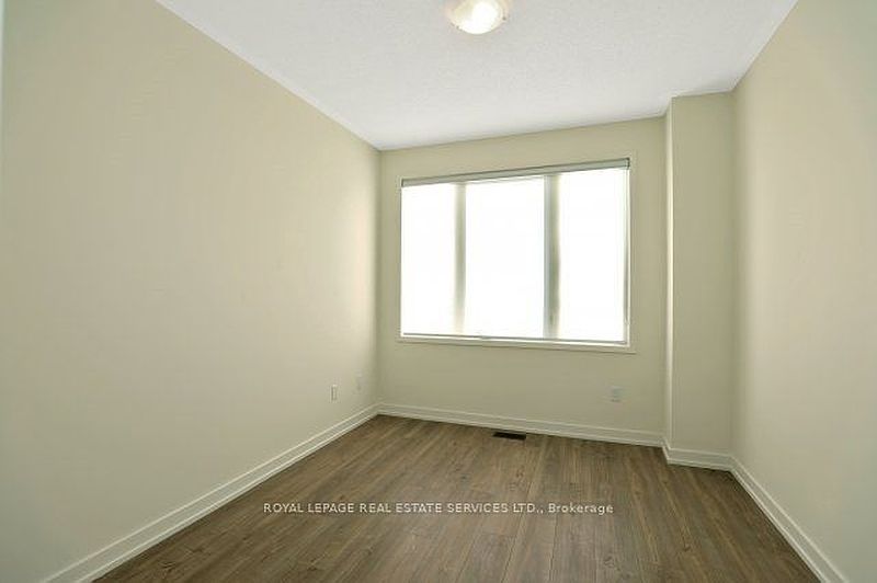 Oakville Townhouse for rent - 4 Bedrooms — photo 12