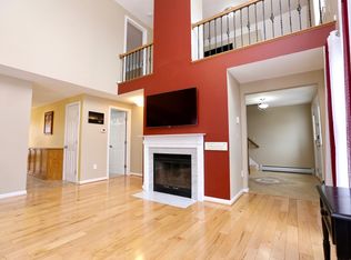 38 Apple Tree Dr #B, Goffstown, NH 03045