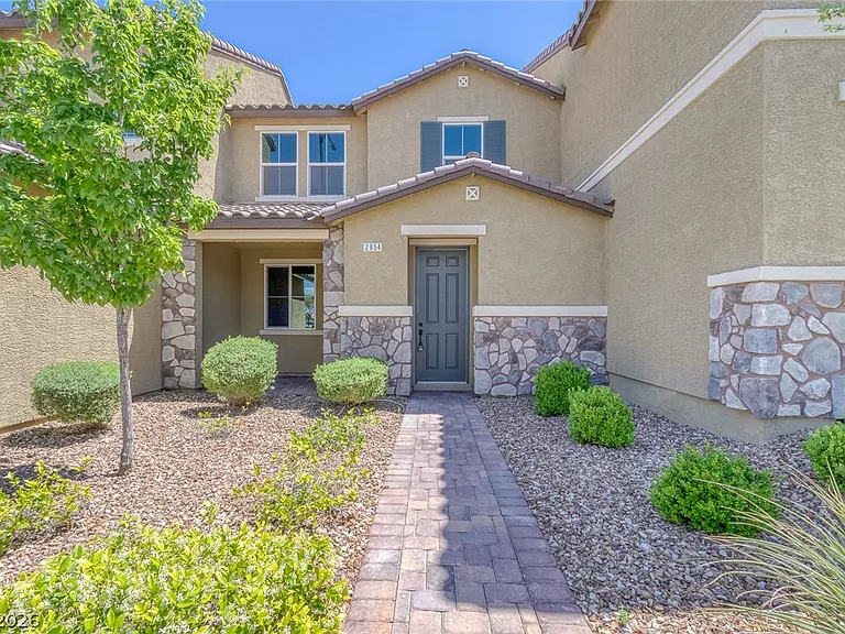 2854 Starling Summit St — Photo 4