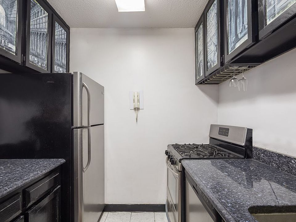 2nd image of 2021 Broadway #17C