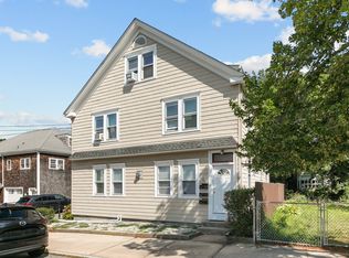40-42 Webster St #B, Newport, RI 02840