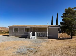 28764 Carson St, Apple Valley, CA 92356