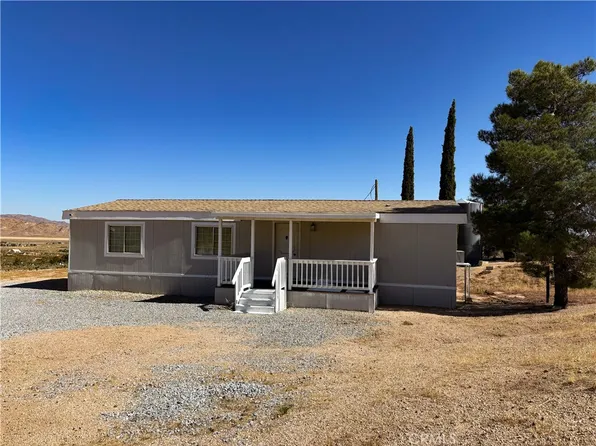 28764 Carson St, Apple Valley, CA 92356