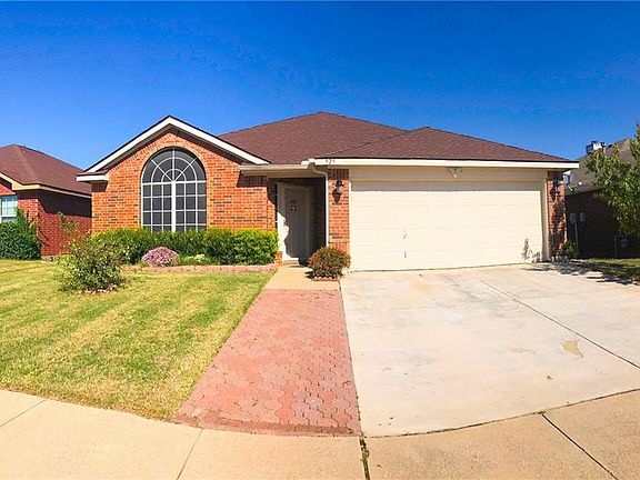 2nd image of 929 Plumeria Dr