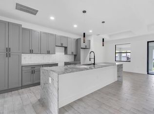 3515 6th St SW, Lehigh Acres, FL 33976