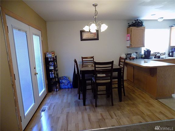 3rd image of 3910 152nd Street Ct E