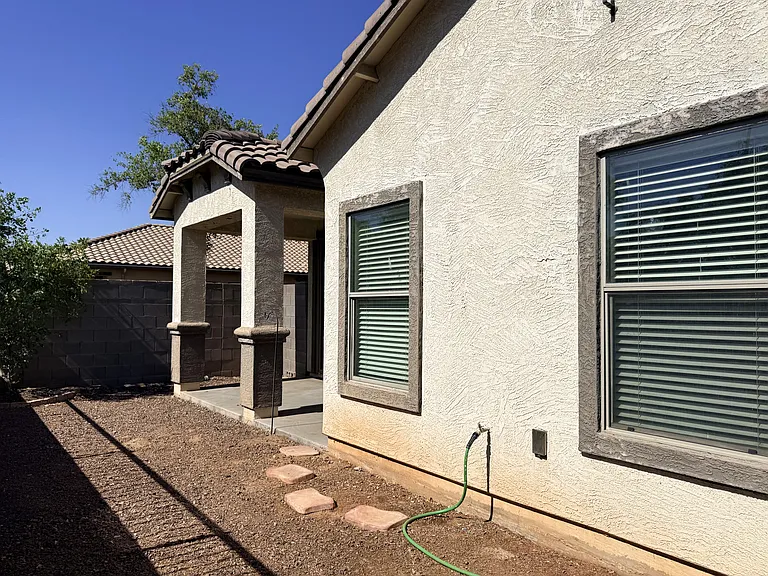 1128 S Olympic Dr — Photo 15