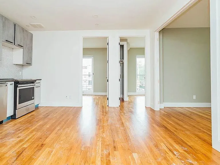 692 Chauncey St #3 — Photo 3