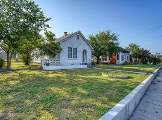 1404 Ford St, Llano, TX 78643