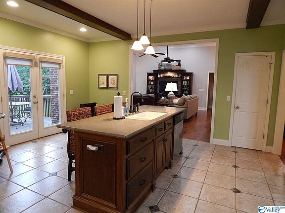 4th image of 3530 Hualapai Cir
