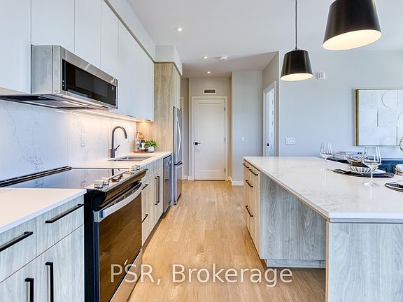 4th image of 150 Hollywood Ct #617