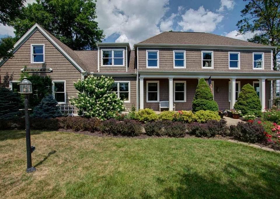 1st image of 9950 Heron Dr