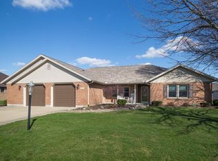 435 Circle Dr, Greenville, OH 45331