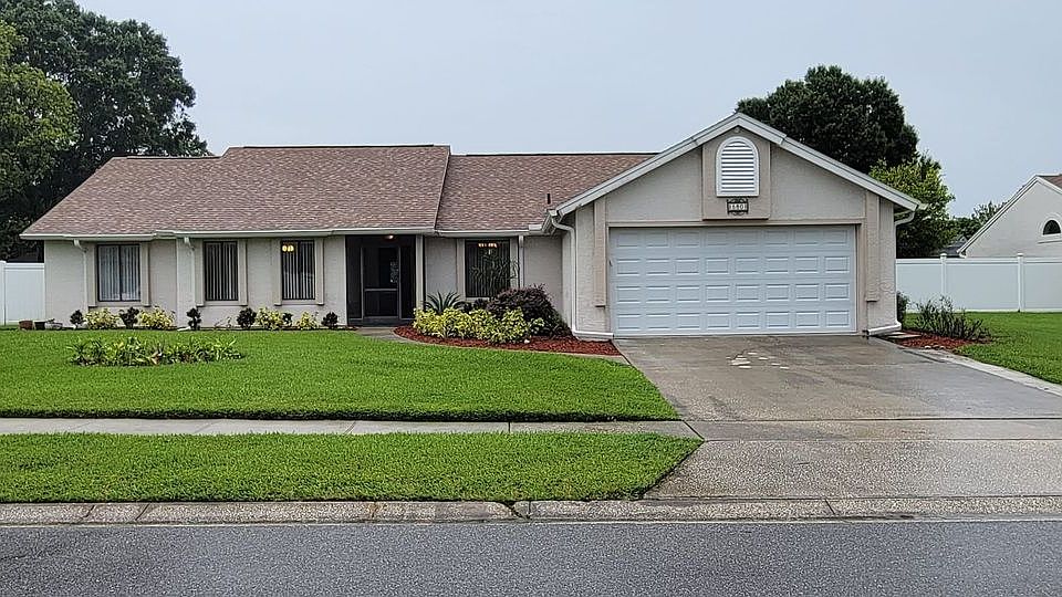 1st image of 580 Carrigan Ave
