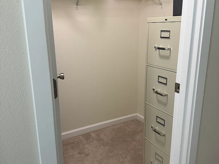 1740 Chinook Ave — Photo 16