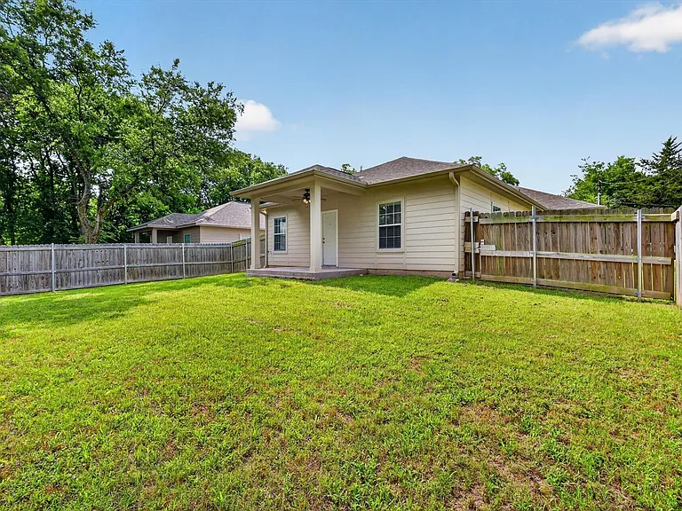 4404 Harris St — Photo 23