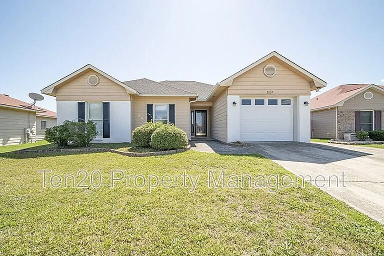 3007 Longmont Ln — Photo 1
