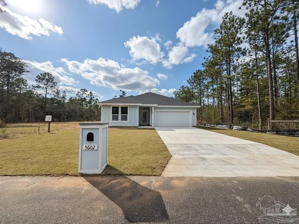 5602 Santa Monica St, Milton, FL 32583