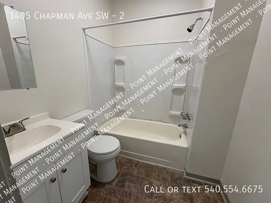 1 Bedroom 1 Bath Available Now! — Photo 4