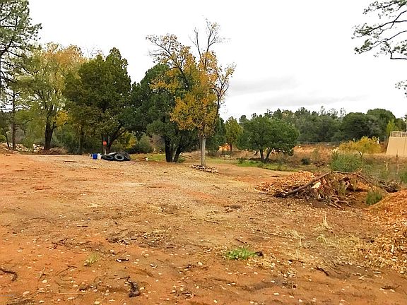 4th image of 1818 N Mount Granite Way