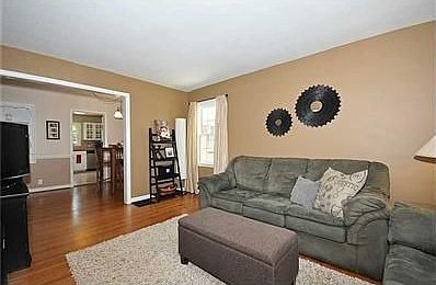 3rd image of 6102 Evanston Ave