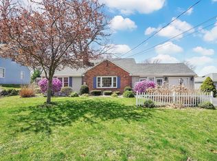 144 W Allen Ridge Rd, Springfield, MA 01118