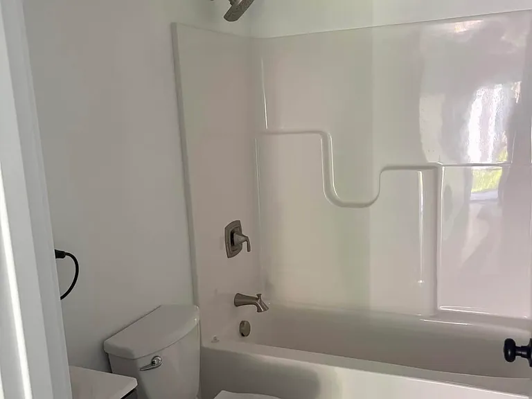 320 N Marshall Ave — Photo 11