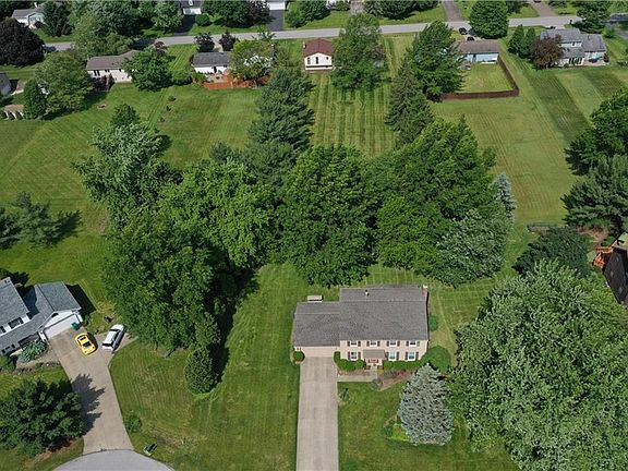 3rd image of 5168 Topaz Dr