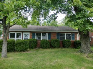 809 Glengarry Dr, Fairdale, KY 40118
