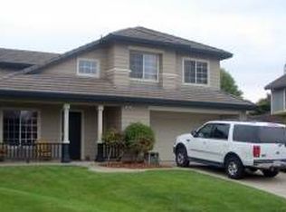 906 Claret Ct, Petaluma, CA 94954