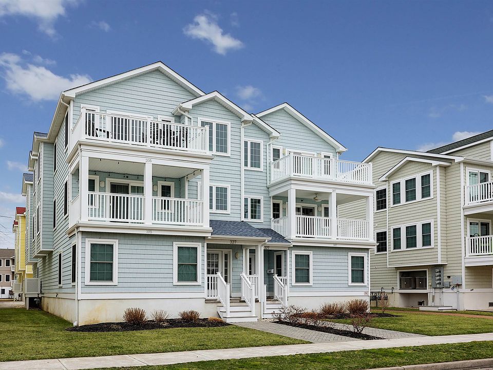 1st image of 327 E 25th Ave #205