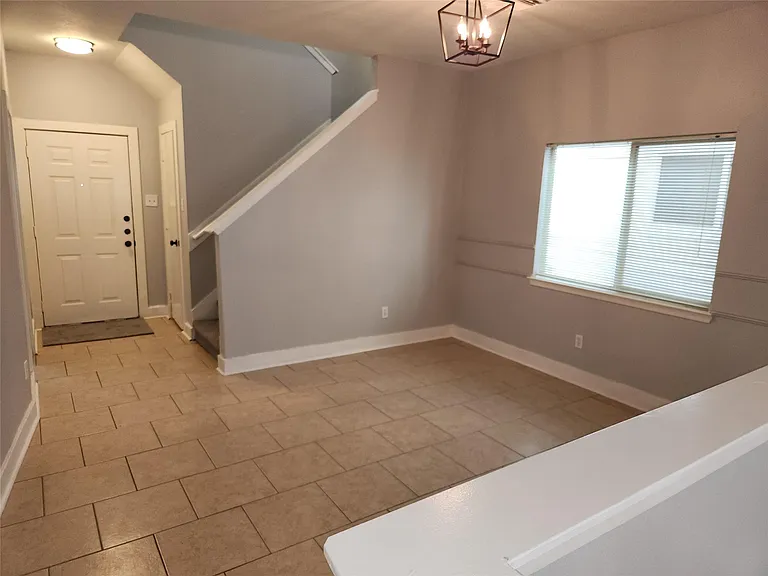 20911 Walder Ct — Photo 12
