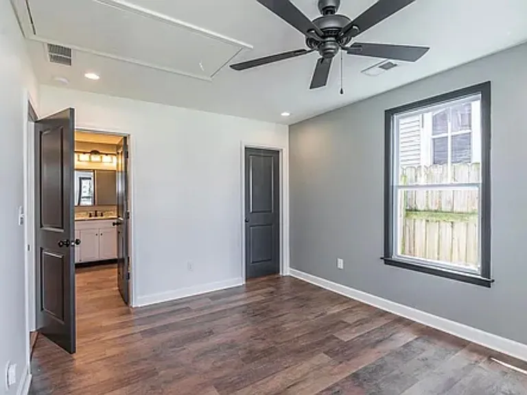 732 Bellaire Ave — Photo 18