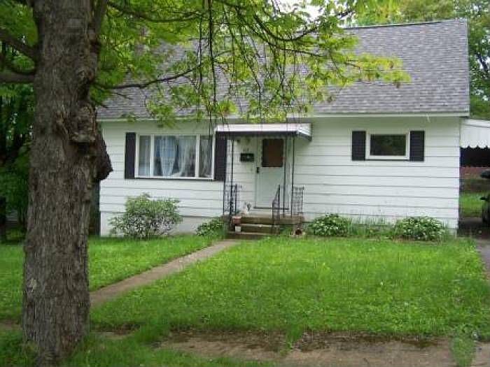 515 Pine St.