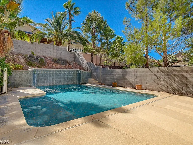 1209 Corona Valley St — Photo 44