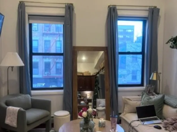 111 Graham Avenue image 1 of 5
