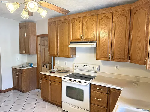 60 Laurel St #1 Photo 1