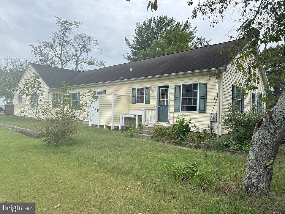 1st image of 602 E Laurel Street Ext