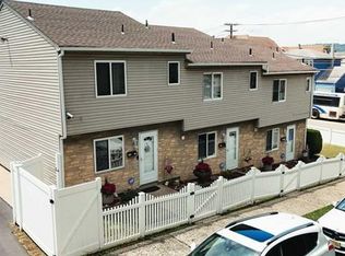96-98 Grand St, Paterson, NJ 07501