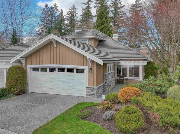 18088 8th Ave #5, Surrey, BC V3Z 9T6