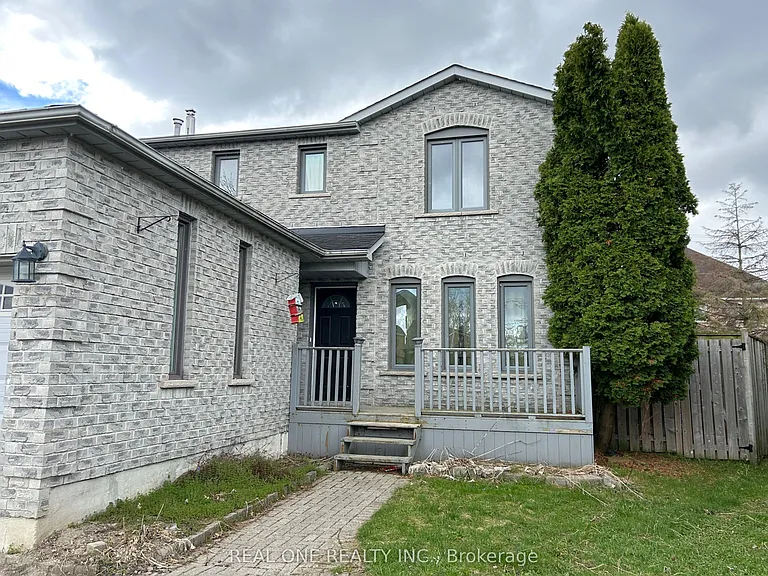 19 Blair Cres — Photo 4